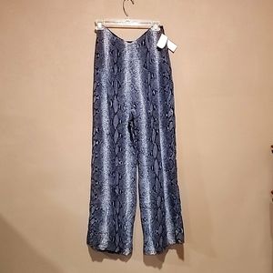 Harold's gray snakeskin dress pants